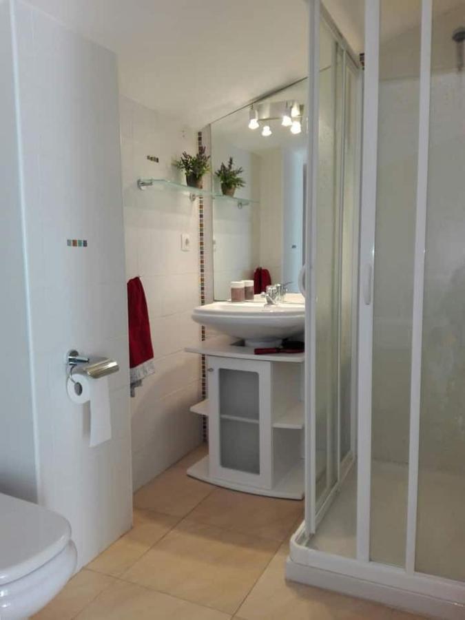 Apartament Catalunya, Centrico Y Con Parking L'Escala Exterior photo