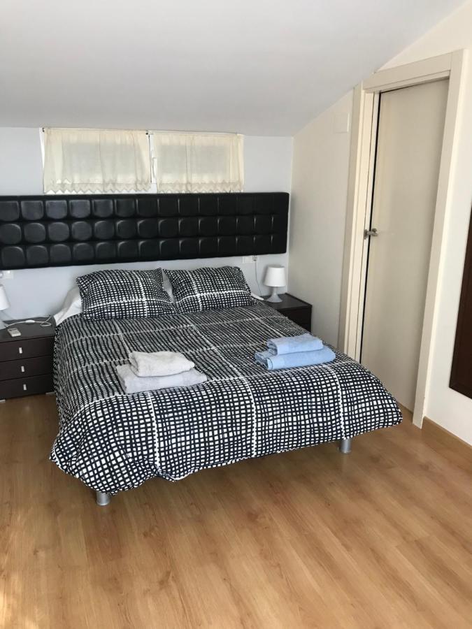 Apartament Catalunya, Centrico Y Con Parking L'Escala Exterior photo